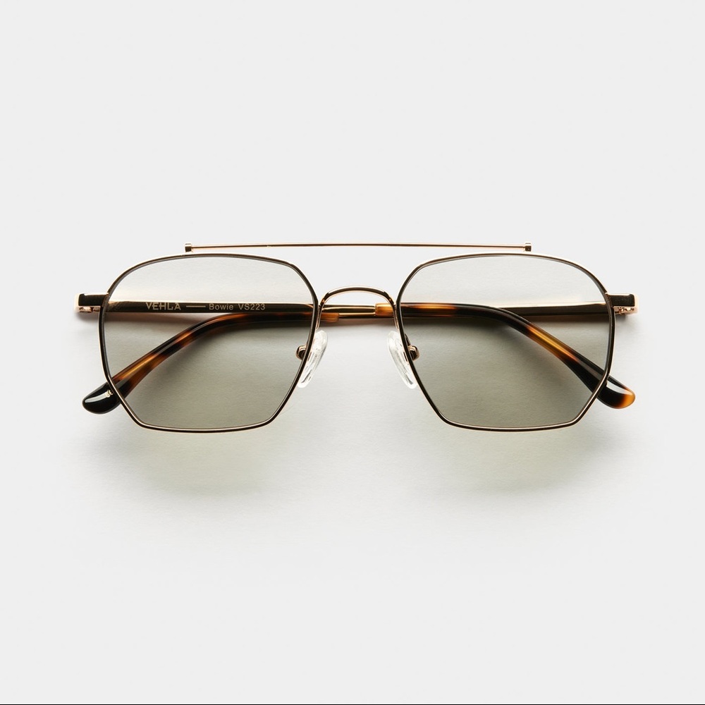 NEW Never Worn Vehla sunglasses